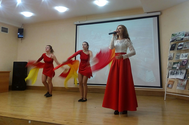 Музыкальное поздравление