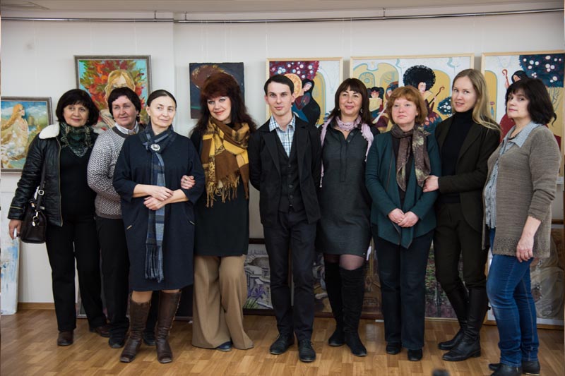 Участники выставки «Женщина: о времени и о себе»