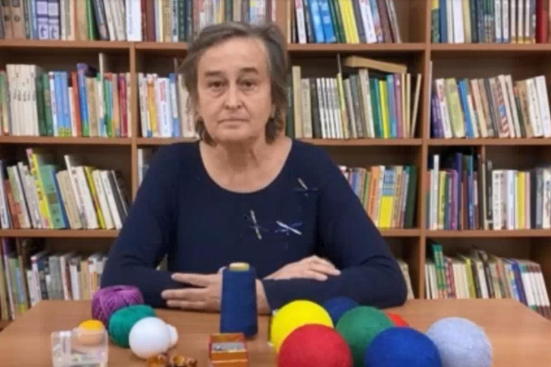 Лауреат многочисленных конкурсов народного творчества, мастер плетения на коклюшках Галина Богданова