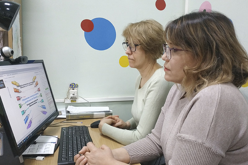 Специалист отдела организации библиотечного обслуживания пользователей Пензенской областной библиотеки им. М. Ю. Лермонтова Ольга Сиротюк