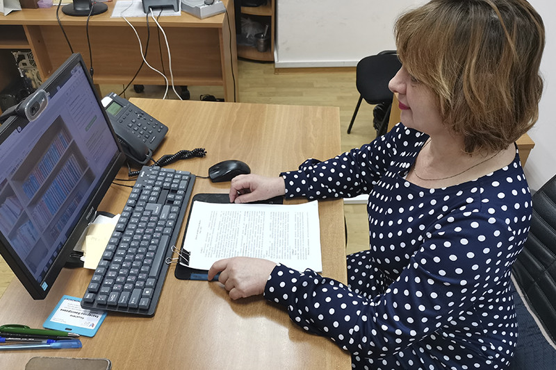 Ведущий методист библиотеки сектора развития и мониторинга научно-методического отдела Крымской республиканской универсальной научной библиотеки им. И. Я. Франко Лариса Манжосова