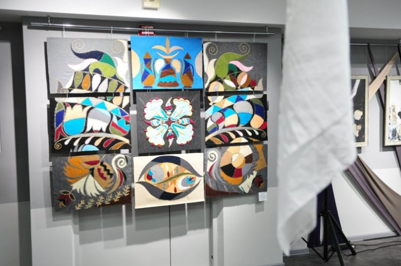 Работы учеников школы крымскотатарских традиционных ремёсел «Ступени»