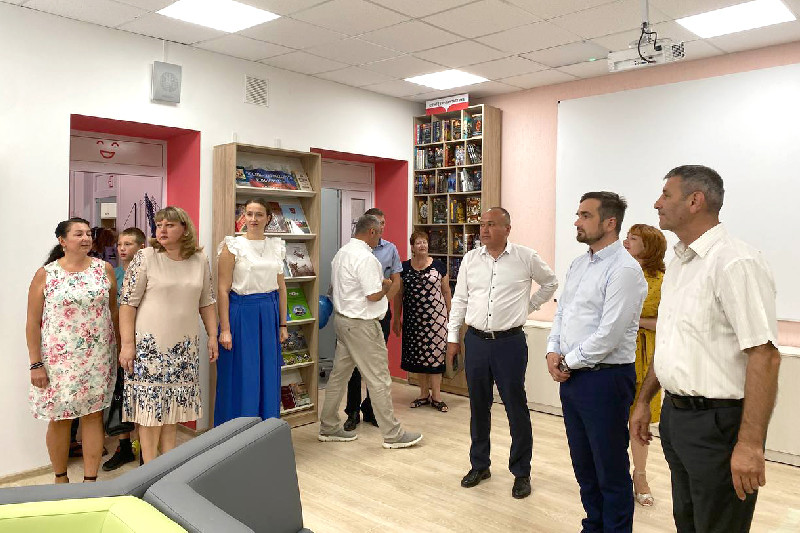 Экскурсия по обновленной библиотеки